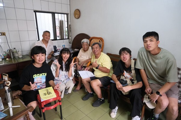 團隊與目前最年長的拍瀑拉族耆老--陳蔡雪梅老師訪談圖片